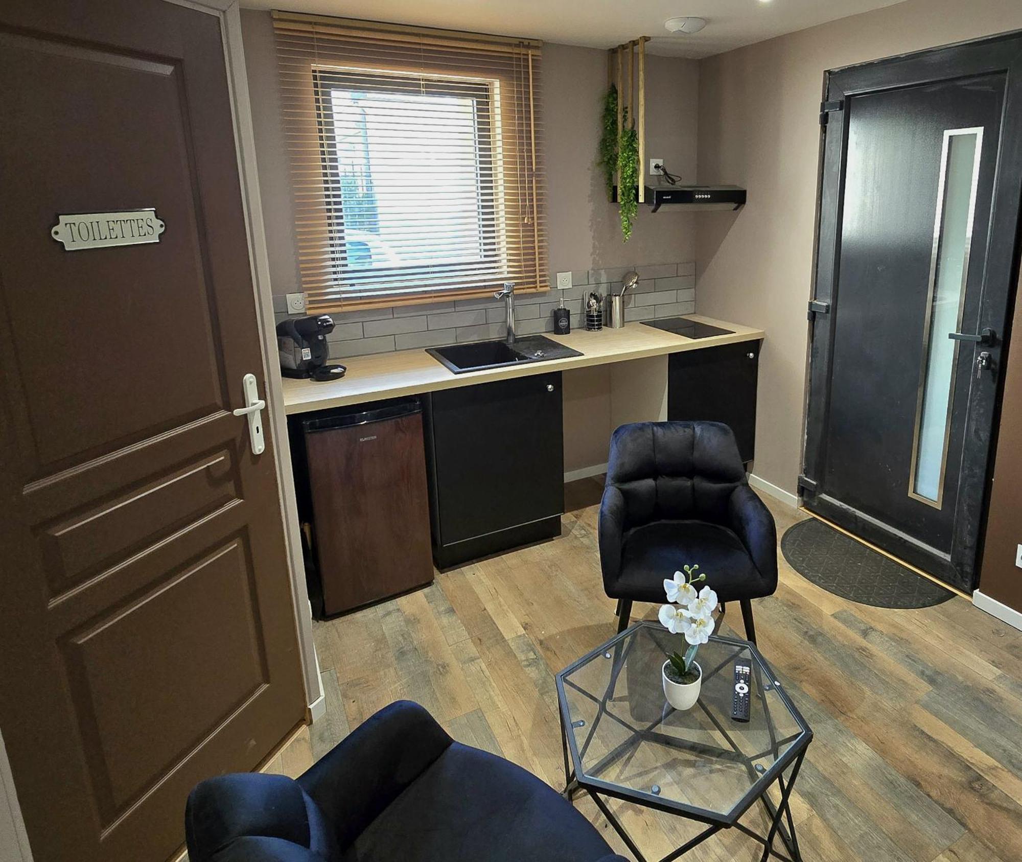 Appartement Chambre Cosy - Jacuzzi - Little Room Vendome Exterior photo