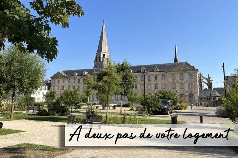 Appartement Chambre Cosy - Jacuzzi - Little Room Vendome Exterior photo